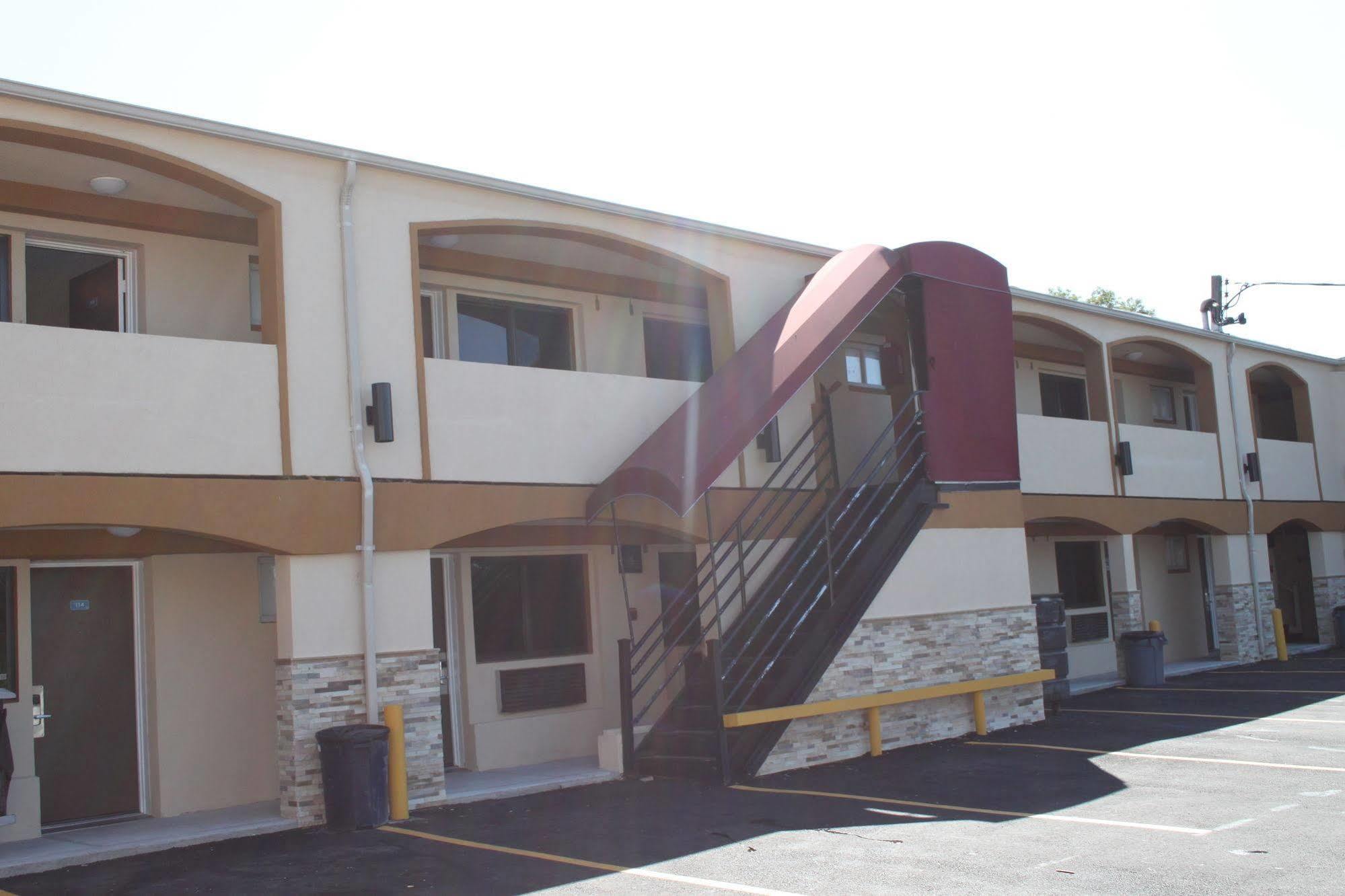 Budget Inn Massapequa Massapequa Park Zewnętrze zdjęcie